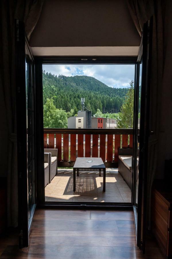 Appartamento Vila Helena - Apartmán Helena 15 Ruzomberok Esterno foto