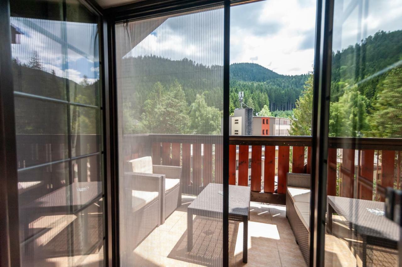 Appartamento Vila Helena - Apartmán Helena 15 Ruzomberok Esterno foto